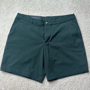 Lululemon ABC Classic-Fit Short 9" WovenAir
Rainforest Green size 36 NWT